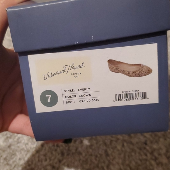 SOLD*****Spotted Flats - Picture 4 of 4